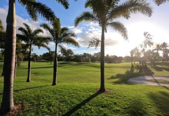 Halliday Bay Resort allows 18 year olds to book a room