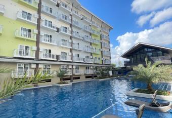 Afams Delight Amani Grand Resort Residences 3-5mins from airport has Balcony rooms