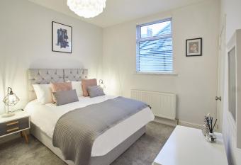 Host & Stay - The Normanby allows 18 year olds to book a room