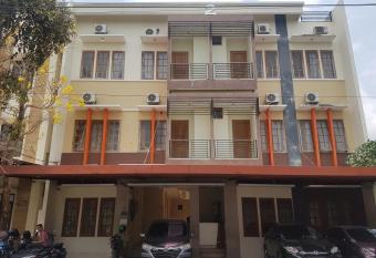 Residence Duksina 2 By SHM allows 18 year olds to book a room