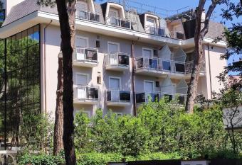 Hotel Arlecchino has Balcony rooms