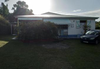studio au c  ur de la nature au calme has Balcony rooms