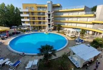 Dima Popova Apartments has Balcony rooms