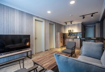 Sun Valley - New Gudauri allows 18 year olds to book a room