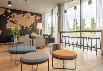 Park Inn by Radisson Vilnius Airport Hotel & Conference Centre has Balcony rooms