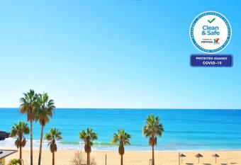 Apartment Canary allows 18 year olds to book a room