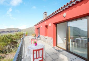 Estudio Verode has Balcony rooms