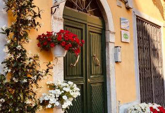 B&B in Piazzetta has Balcony rooms