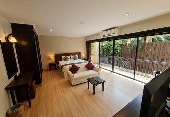 Grand Garden Hotel & Residence has Balcony rooms