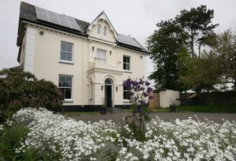 Caemorgan Mansion allows 18 year olds to book a room