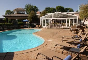 Norwalk Inn & Conference Center allows 18 year olds to book a room