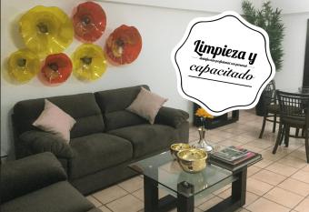 Tranquila Suite Ubicad  sima Cerca Av Zaragoza S1 allows 18 year olds to book a room