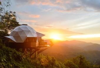 Trekker Glamping has Balcony rooms