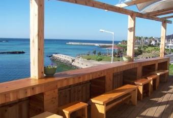 Africa Guesthouse has Balcony rooms