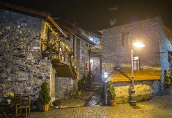 Konaki inn has Balcony rooms