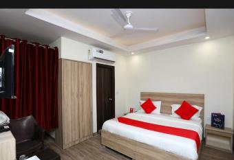 Hotel Golden Bliss At New Delhi Airport allows 18 year olds to book a room