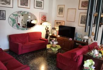 Albergo Le Rose has Balcony rooms