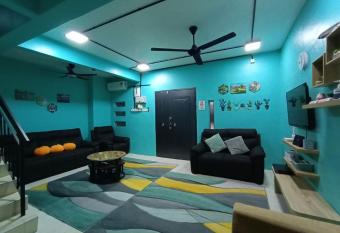 The Handz House II with WIFI - For family or same gender only allows 18 year olds to book a room