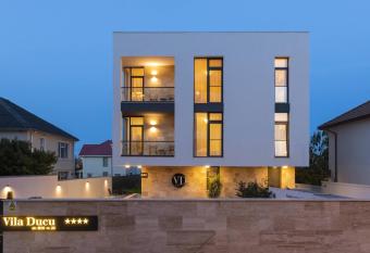 Vila Ducu - Adults Only ( +16 ) allows 18 year olds to book a room