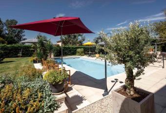 Merveilleuses chambres d h  tes    Panazol has Balcony rooms