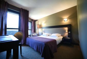 H  tel Les Rives has Balcony rooms