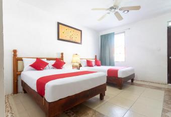 Hotel Las Dunas allows 18 year olds to book a room