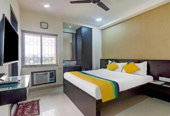 Itsy Hotels Neeranand Plaza has Smoking rooms