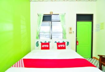 OYO 499 Pattaraporn Hotel allows 18 year olds to book a room