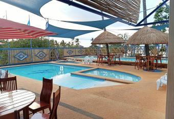 Rainbow Bay Beach & Dive Resort has Balcony rooms