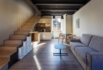 Palazzo Le Poste - Suite and Apartments allows 18 year olds to book a room