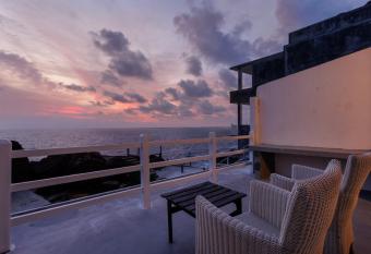Hotel Zeilan Sunset Point has Balcony rooms