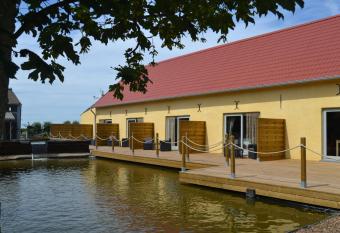 B&B  t Koolhof has Balcony rooms