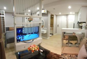 Chic seaview @ The Patio Bangsaen has Balcony rooms