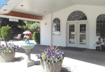 Anchor Riverfront Motel allows 18 year olds to book a room