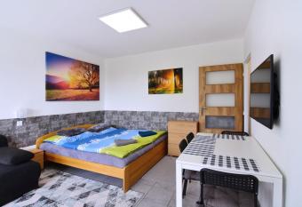 Apartman Nikola Trojanovice has Balcony rooms