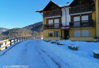 APPARTAMENTO AL Sasso has Balcony rooms