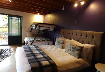 Villa Tarentaal has rooms with a private hot tub