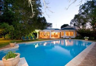 Lupus Den Country House B&B has Balcony rooms