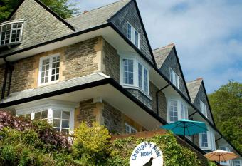 Chough s Nest Hotel allows 18 year olds to book a room