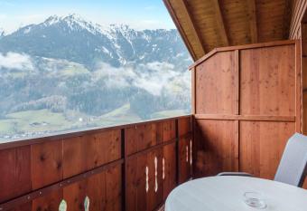 Hofschenke Pfeiftal - Bergwiese has Balcony rooms