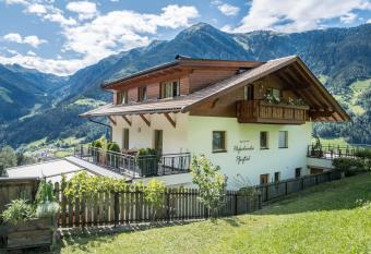 Hofschenke Pfeiftal - Heuduft has Balcony rooms