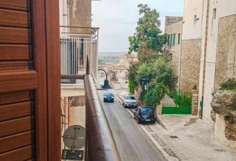 One bedroom appartement at Alcamo 200 m away from the beach with balcony has Balcony rooms