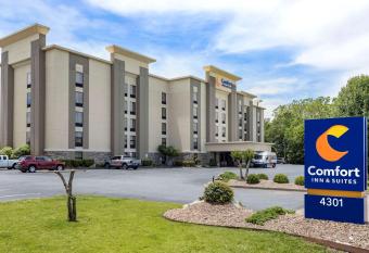 Comfort Inn & Suites Airport allows 18 year olds to book a room