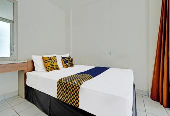 SPOT ON 2190 Alamanda 7 Syariah allows 18 year olds to book a room