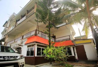 The Prince s Lodge has Smoking/Balcony rooms