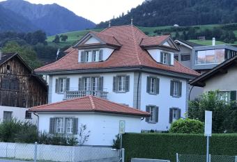 Verena s Boutique Villa au lac allows 18 year olds to book a room