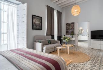 Art Suites by Casa de Indias allows 18 year olds to book a room
