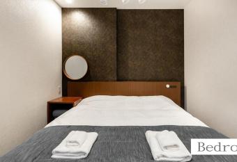 STAY BB OSAKA TAMADE Apartment 204                    allows 18 year olds to book a room