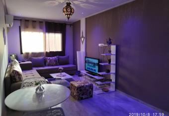 Op  ra Appartement, Hivernage Marrakech. allows 18 year olds to book a room