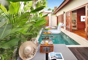 Asvara Villa Ubud by Ini Vie Hospitality has rooms with a private hot tub